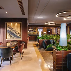 Hotel Wyndham Grand, Tbilisi